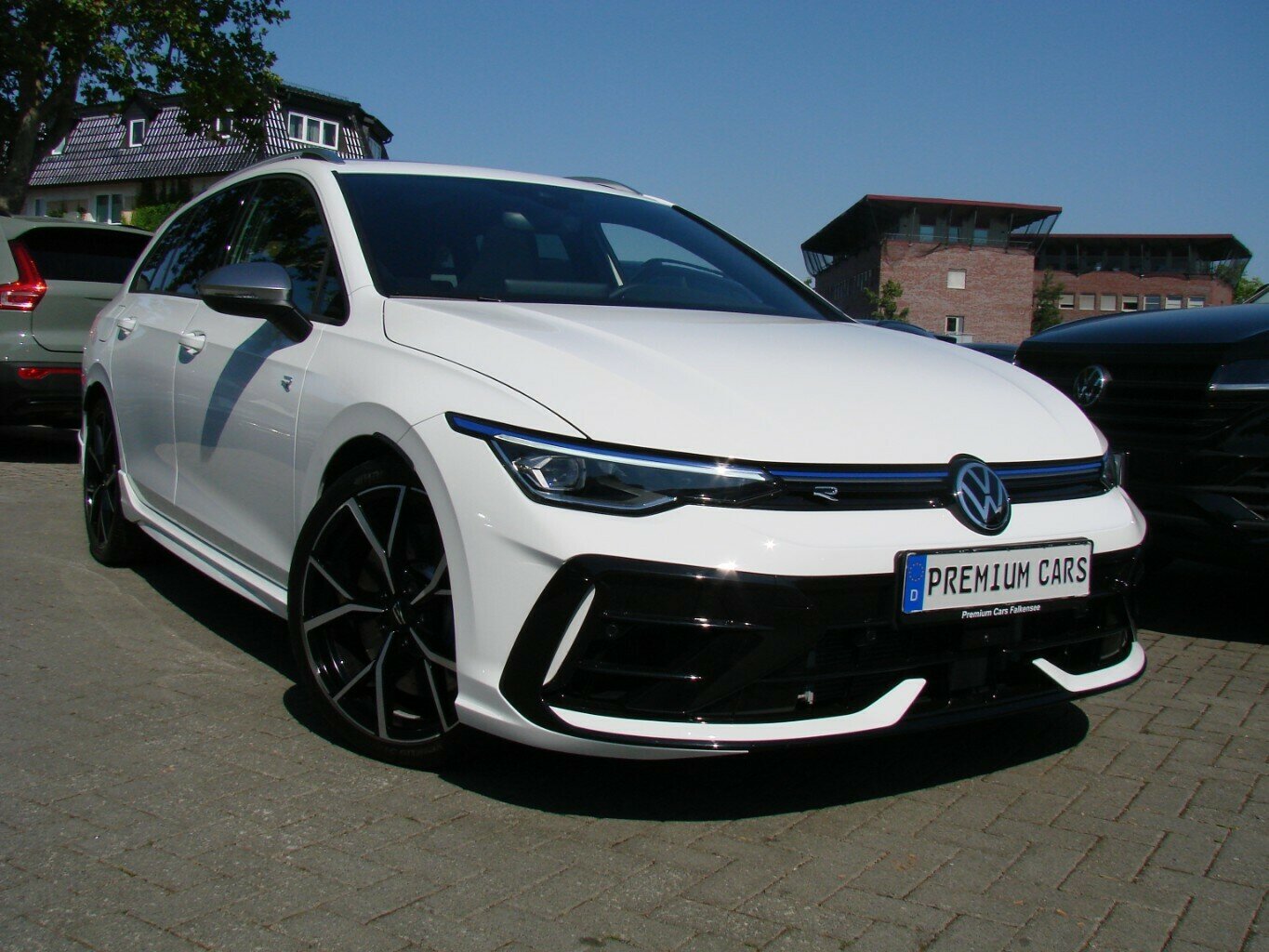 VW Golf Variant 2.0TSi R-Performance 4M ACC LED Pano AHK